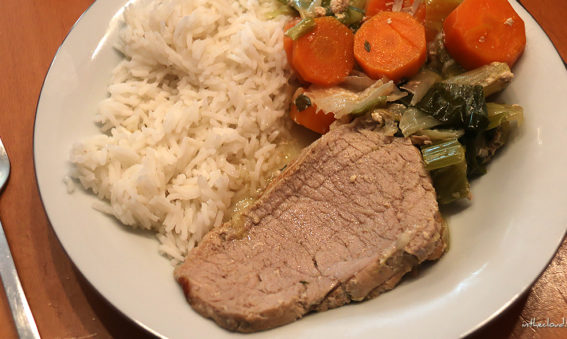 Quasi de veau braisé au lait et aux petits légumes