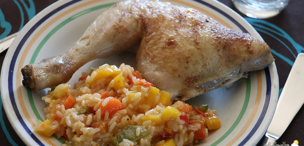 Cuisse de poulet, sauce aigre-douce à la mangue et riz